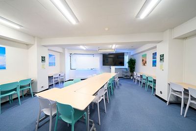 打ち合わせでしたら、少人数～２０名様位までゆったりと実施頂けます！ - レンタルスペース「M's」稲毛 稲毛駅前の多目的レンタルスペース「M's」ですの室内の写真