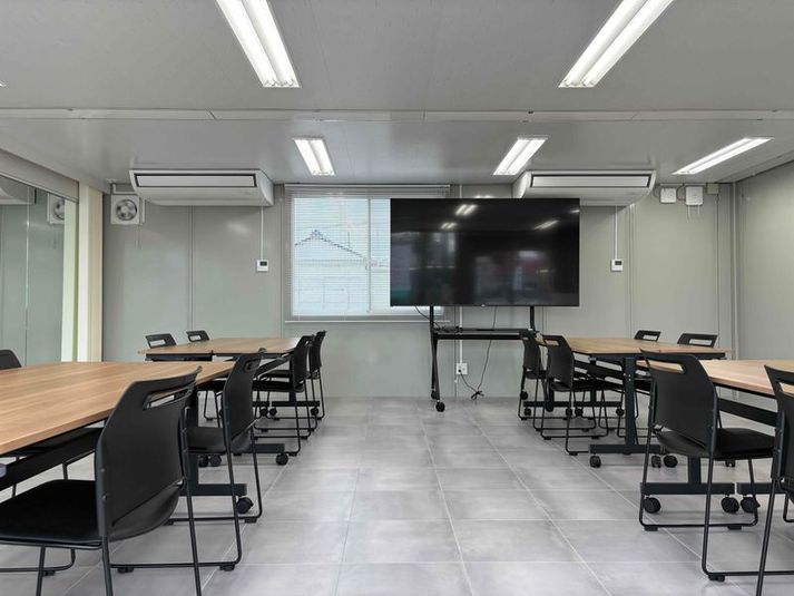 Community - U-SPACE　岡崎中央店