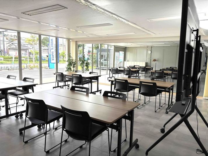 Community - U-SPACE　岡崎中央店