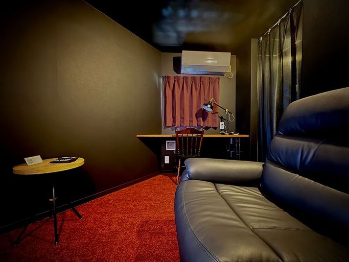 シネマルーム｜プライベートシネマ - 長崎坂宿（さかやど）フロント棟_シネマルーム