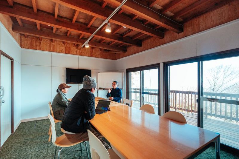 ROKKONOMAD - ROKKONOMAD