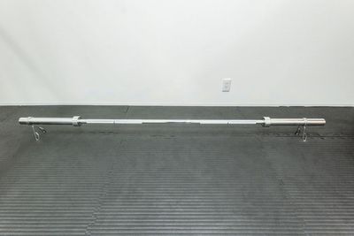 オリンピックバー - レンタルジムAivic横浜1号店の設備の写真