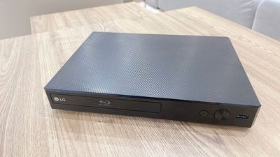 DVD・BDプレイヤー📀プロジェクターで大画面視聴可能 - ナチュール四条烏丸 「ナチュール四条烏丸」【11名～22名様専用】の室内の写真