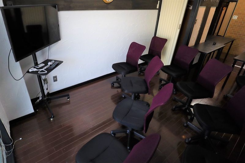 オープン♪天神駅徒歩5分の会議室 - お気軽会議室天神プリンス