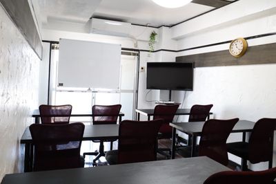 ♪天神駅より徒歩5分♪ミーティングや研修にオススメのスペースです。 - お気軽会議室天神プリンス