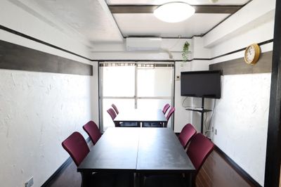 お気軽会議室天神プリンス オープン♪天神駅徒歩5分の会議室の室内の写真