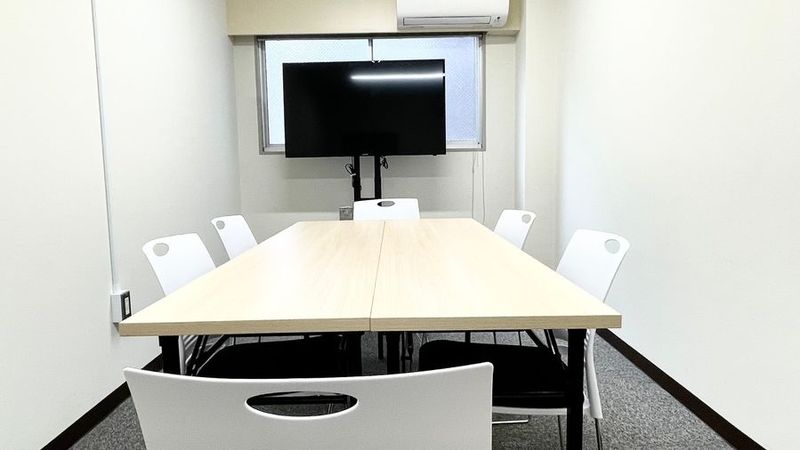 本町駅徒歩4分【高速WiFi &大型50㌅モニターのある会議室】 - 貸し会議室 アイデアスペース本町