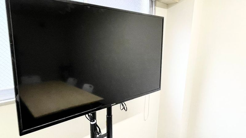 本町駅徒歩4分【高速WiFi &大型50㌅モニターのある会議室】 - 貸し会議室 アイデアスペース本町