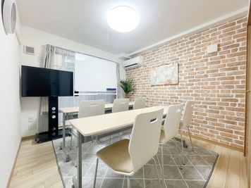 【Monkey Space浦和】浦和駅3分の快適スペース💻✍️ Monkey Space浦和 Natural | 会議💻🔌⚡の室内の写真