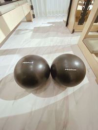ピラティスボール - Pilates Studio Lui 二子新地・二子玉川店 【レビュー投稿プラン】 キャフォーマー・チェア・バレル完備の設備の写真