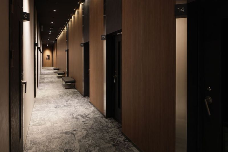  Room8 アップライトピアノ、電子ピアノ常設の防音部屋 - ミュージックアベニュー横浜みなとみらい