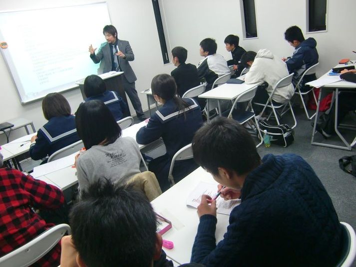 進学塾ブレスト山内本部校 - 進学塾ブレスト山内本部校