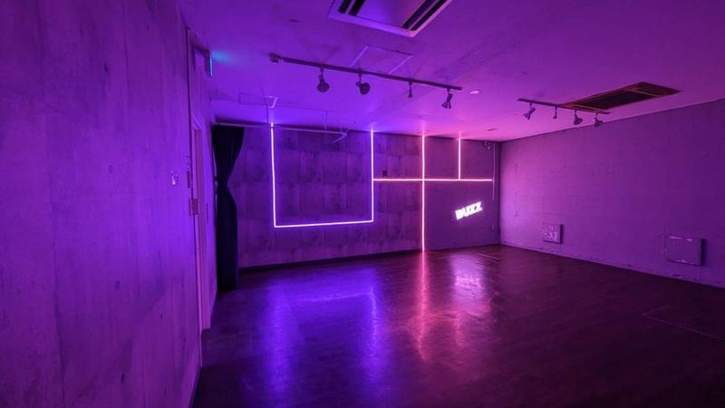 Ast - 心斎橋 レンタルスタジオ　STUDIO BUZZ 