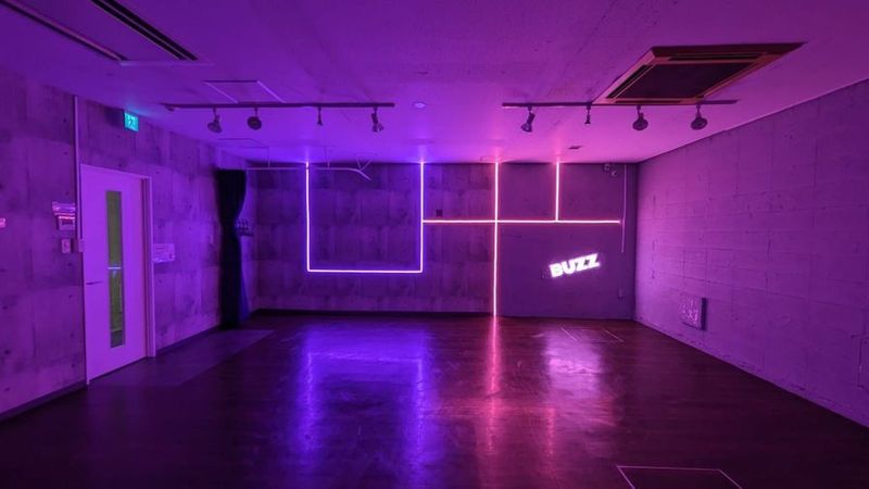 Ast - 心斎橋 レンタルスタジオ　STUDIO BUZZ 