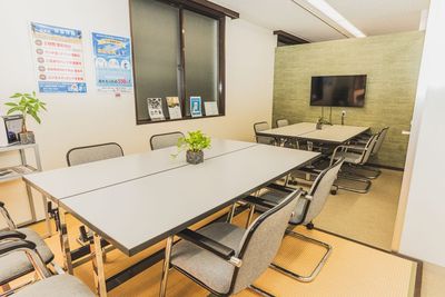リプルナサロン レンタルスペース・貸し会議室の室内の写真