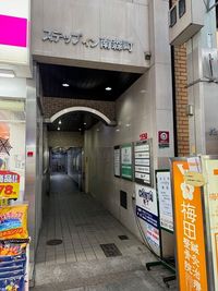 ビル入口 - TakeFit大阪南森町の入口の写真