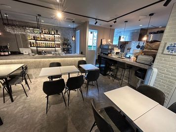 新橋駅近にあるキッチン付きのスペースです✨
料理教室等にも是非ご利用ください🍳 - MYROOM space 新橋003 MYROOM space 新橋003｜キッチン有🍳撮影可📷の室内の写真