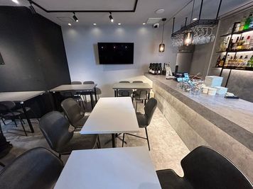 新橋駅近にあるキッチン付きのスペースです✨
料理教室等にも是非ご利用ください🍳 - MYROOM space 新橋003 MYROOM space 新橋003｜キッチン有🍳撮影可📷の室内の写真