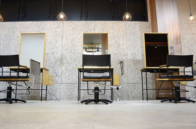 美容院セット面スペース - ARTFORMES