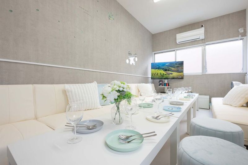 Lily梅田【1～24名】 - Lily梅田