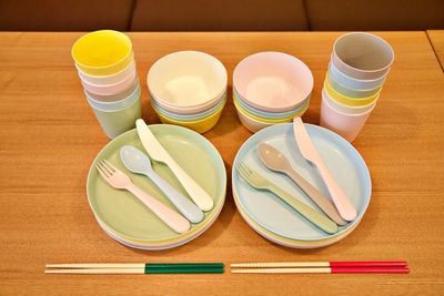 【Jeunesse新大久保 - ジュネス新大久保】 広々使える🤸‍♂️｜床に座れる👶｜✨大人数最大30名[56]の設備の写真