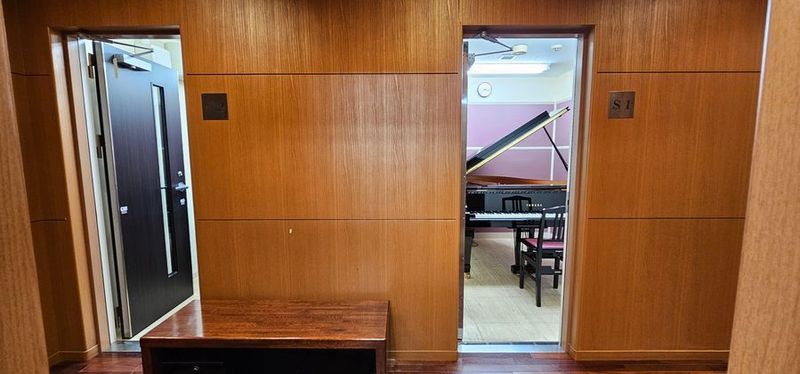 グランドピアノ防音部屋　１番教室 - ミュージックアベニュー稲毛