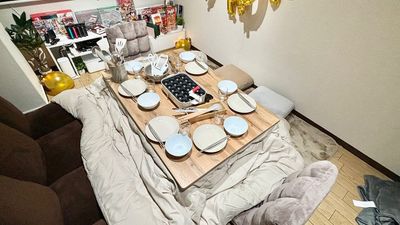 たこ焼きパーティーは6名さままで
こたつで可能です。器具はオプションです。※煙感知器が作動しますので、換気を十分にお願いします。 - グッドワン【おうちスペース】京都市役所駅前店 グッドワン京都満喫ルーム　未成年🆗防犯カメラ🈚️出入り🆓の室内の写真