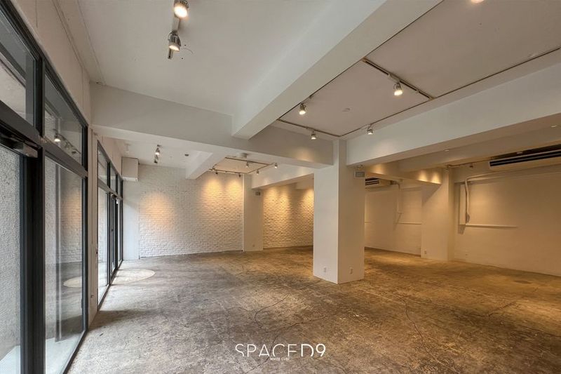 SPACE D9 GALLERY  - SPACE D9