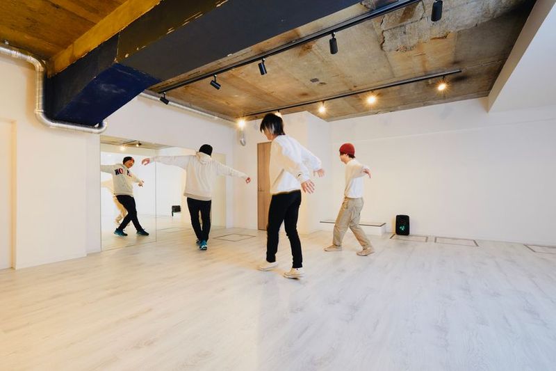 蕨レンタルスペース、ダンススタジオ、楽器OK - STUDIO RoOtinG