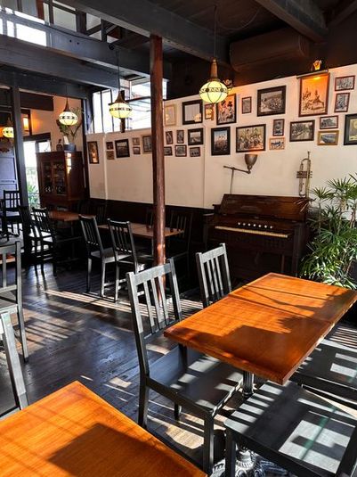 高瀬川ぞい町屋 木屋町通4条、独特で個性のある全体改装された町屋の室内の写真