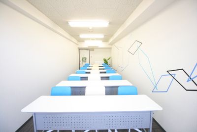 お気軽会議室広島紙屋町skyの室内の写真