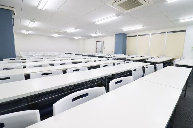 ふれあい貸し会議室 名古屋No129 - ふれあいスペース 名古屋さかえ