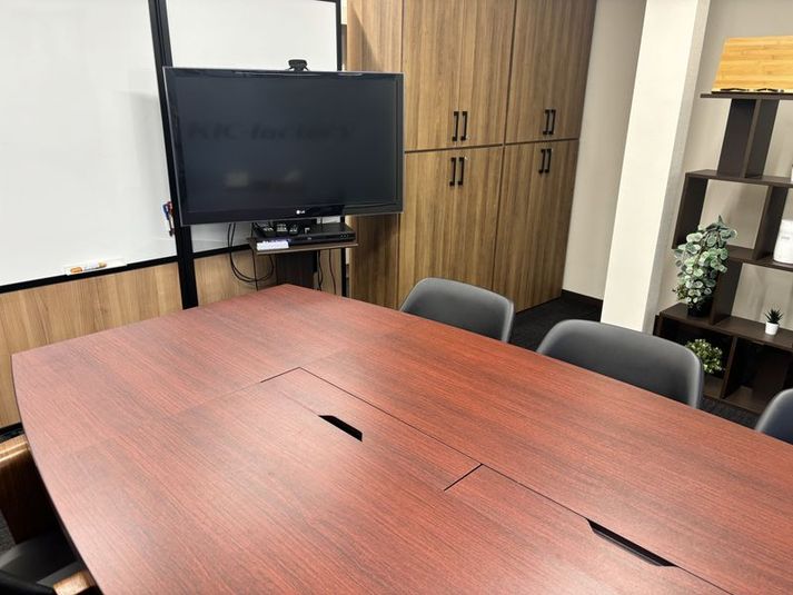 レンタル会議室 - キックファクトリーMTGルーム