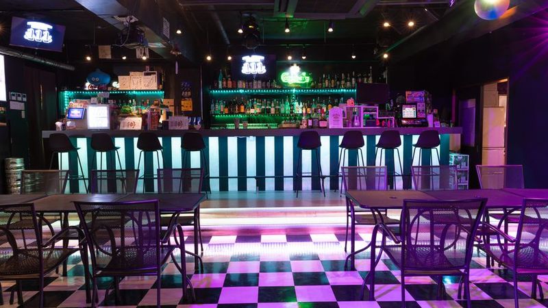 ENTERTAINMENT SOUND BAR 111 - BAR111