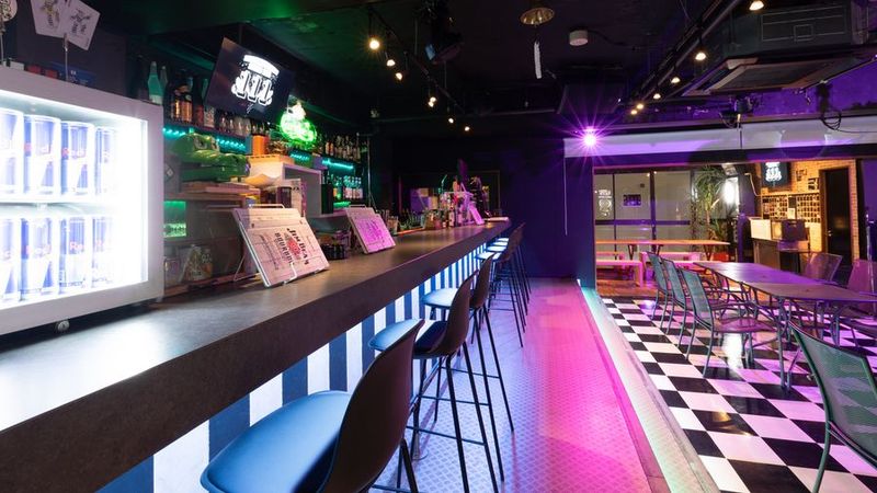 ENTERTAINMENT SOUND BAR 111 - BAR111