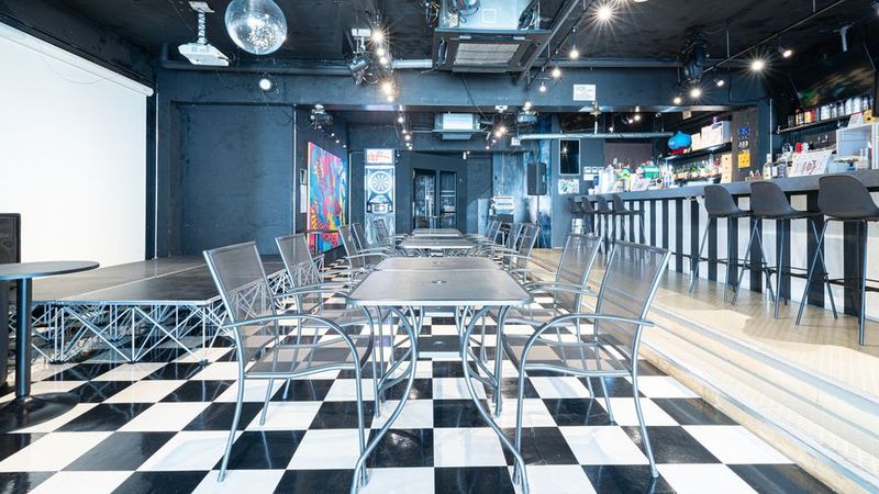 ENTERTAINMENT SOUND BAR 111 - BAR111