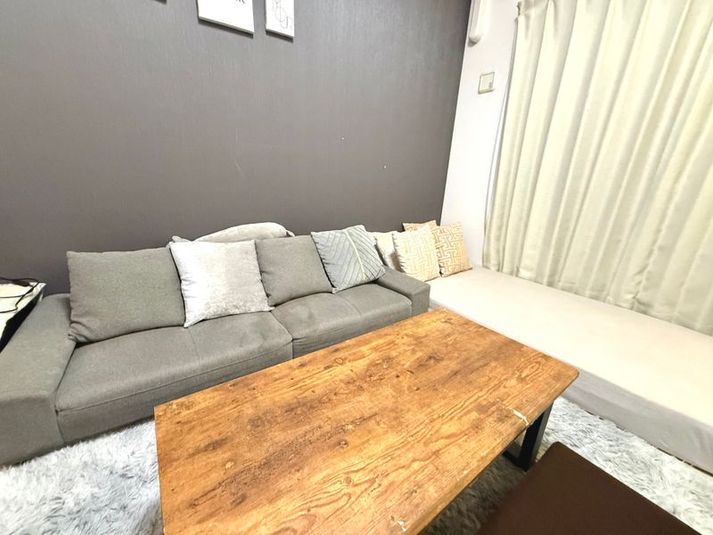 難波駅から徒歩すぐのプロジェクター付きレンタルスペース - 心斎橋・難波 レンタルスペース