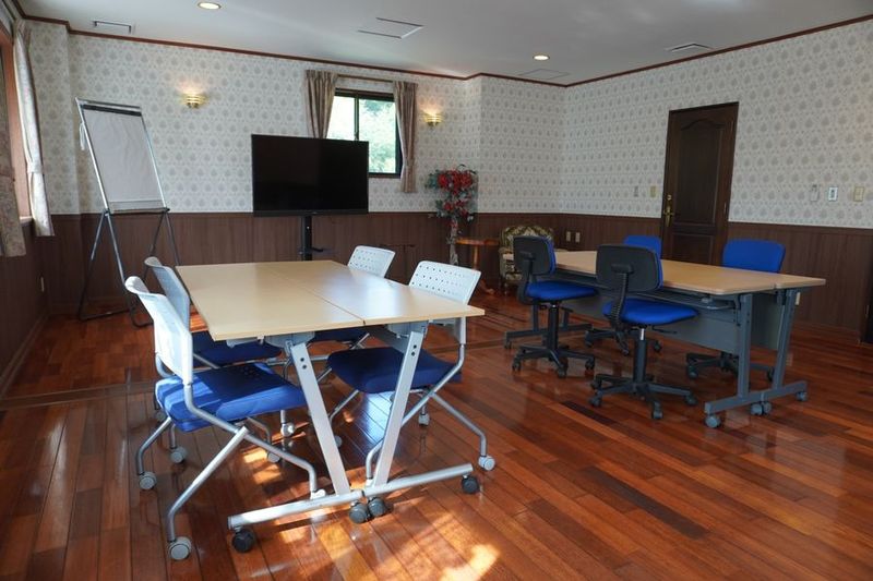 緑に囲まれたモダン空間｜撮影＆ビジネス向け完全個室の貸し会議室 - 千葉県長生郡長柄町｜緑に囲まれた特別空間