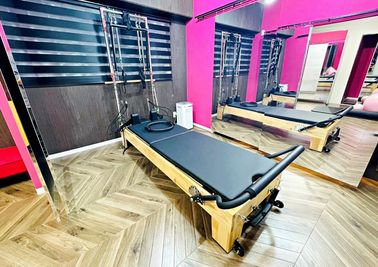 マシン形態1 - KUNOSHIRO マシンピラティス Studio 🌟New🌟KUNOSHIRO マシンピラティス Studioの室内の写真