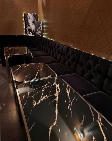 カラオケ付き店舗 - 明