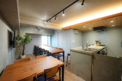 リノスペkitchen明大前【世田谷】レンタルキッチン 《人数変動プラン》リノスぺkitchen明大前【最大25名】の室内の写真