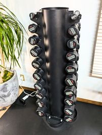 ダンベルは1-30㎏ - レンタルジム AllDayGym世田谷 松陰神社店 All Day Gym世田谷 松陰神社店（三軒茶屋）の室内の写真