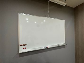 ホワイトボード無料（縦90cm x 横150cm) - ライフステージ六甲道 ライオンズ六甲道の室内の写真