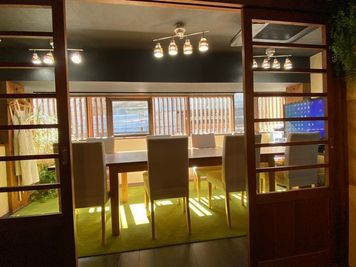 さぼり場 さぼり場　会議室プランの室内の写真