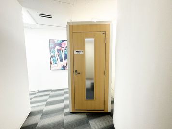 ワンコイン会議室 新橋 605号室-防音室02の室内の写真