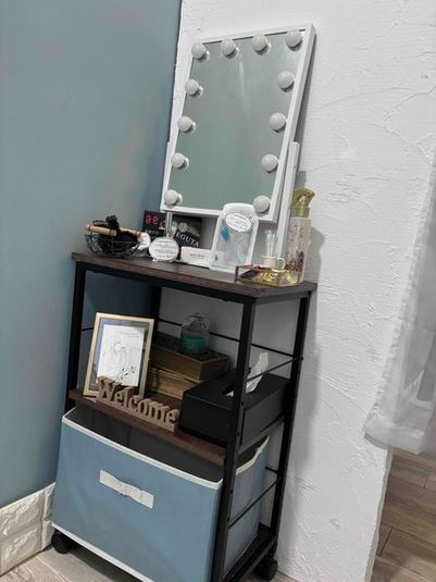 半個室、アイラッシュ・ヘッドスパ等の施術スペース - CLARUS Hair&Beauty