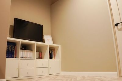 テレビ、資料コーナー - Plume Ballet Arts（プリュムバレエアーツ） レンタルスタジオの設備の写真