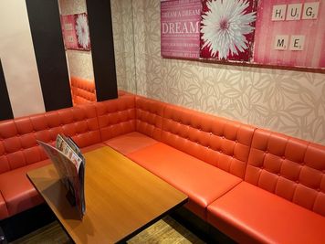 《9～10名用》【会議・打ち合わせに最適👩‍💻】電源/Wi-Fi完備/ソフトドリンク飲み放題付き☕️の完全個室！ - カラオケビッグエコー　御茶ノ水店
