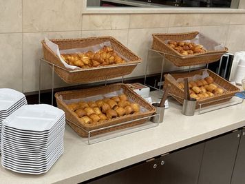 焼き立てパン - 東横INN品川港南口天王洲アイル エコノミーダブルの室内の写真
