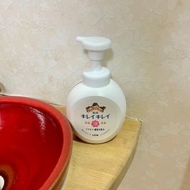 ハンドソープ（お手洗い） - レンタルサロンゆるり 美容レンタルスペースの室内の写真